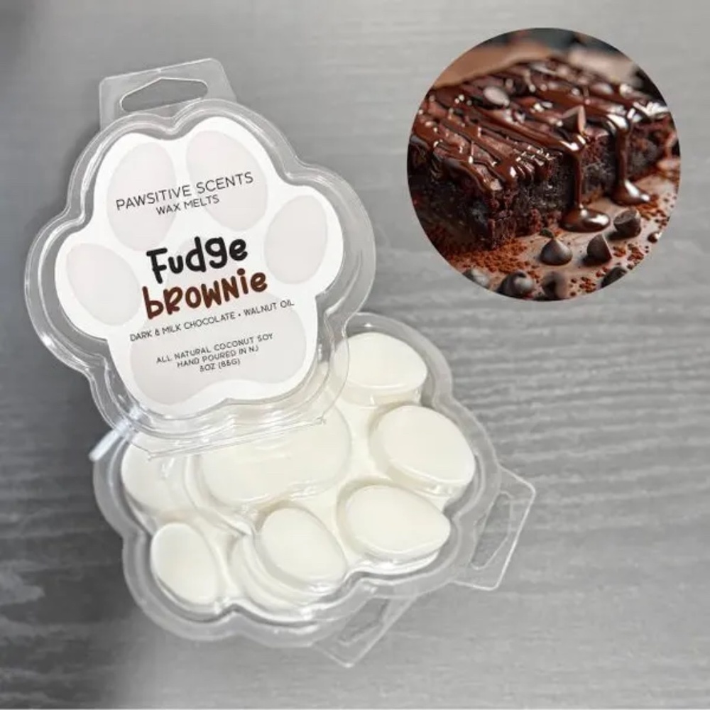 Wax Melt Paw Print/Fudge Brownie Scent/Vegan Coconut Soy Wax